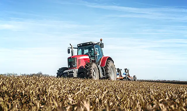 Olja och smörjmedel till lantbruk traktor entreprenad hjullastare